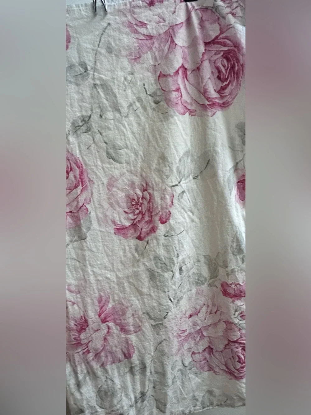 King Pillow Sham (1) Large Rose Pattern Linen Blend King  Sham. Envelope Closure